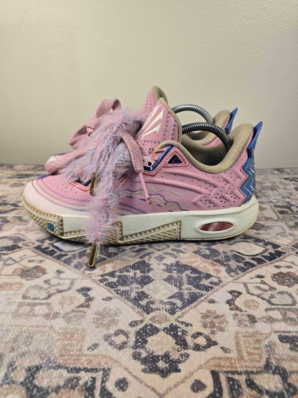 ANTA Kai 2 Azurie Pink Blue Geometric Women's Basketball Shoes Size 8.5 7Y